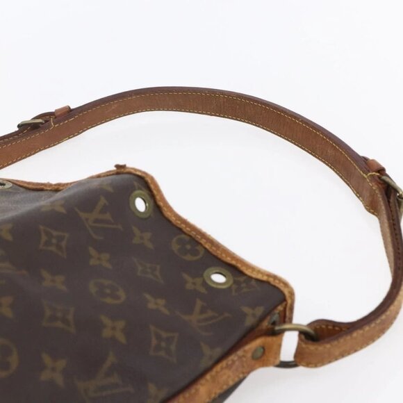 LOUIS VUITTON Monogram Noe Shoulder Bag - Picture 8 of 15